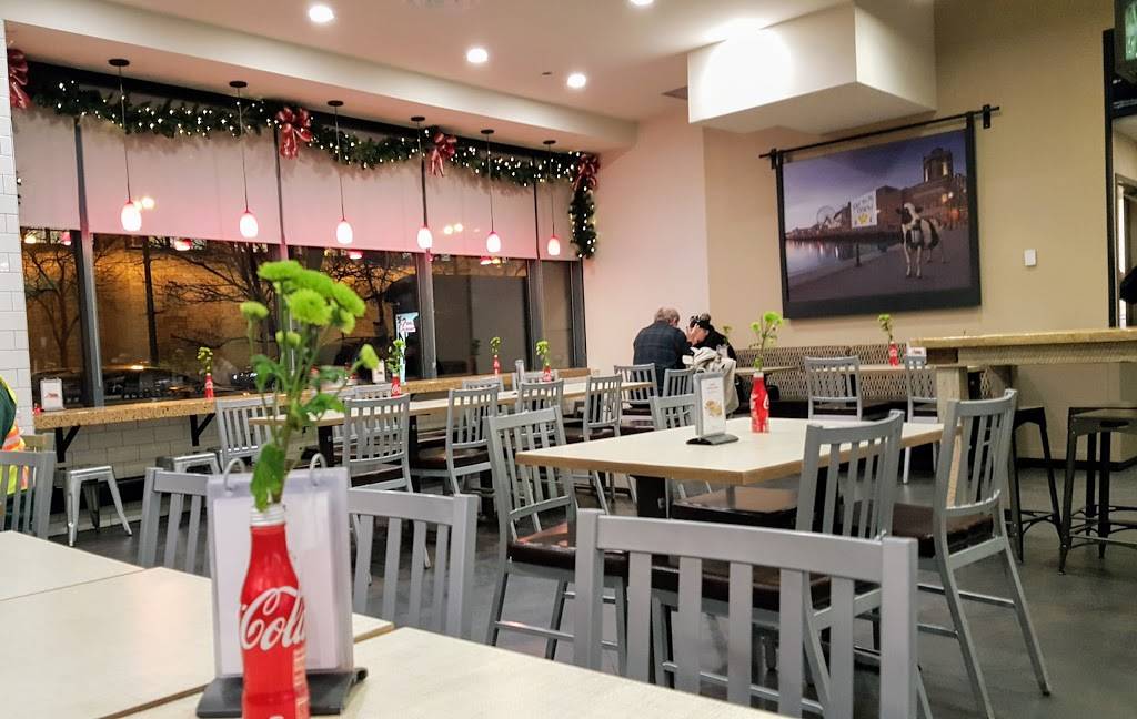 Chick-fil-A | restaurant | 30 E Chicago Ave, Chicago, IL 60611, USA | 3122668888 OR +1 312-266-8888