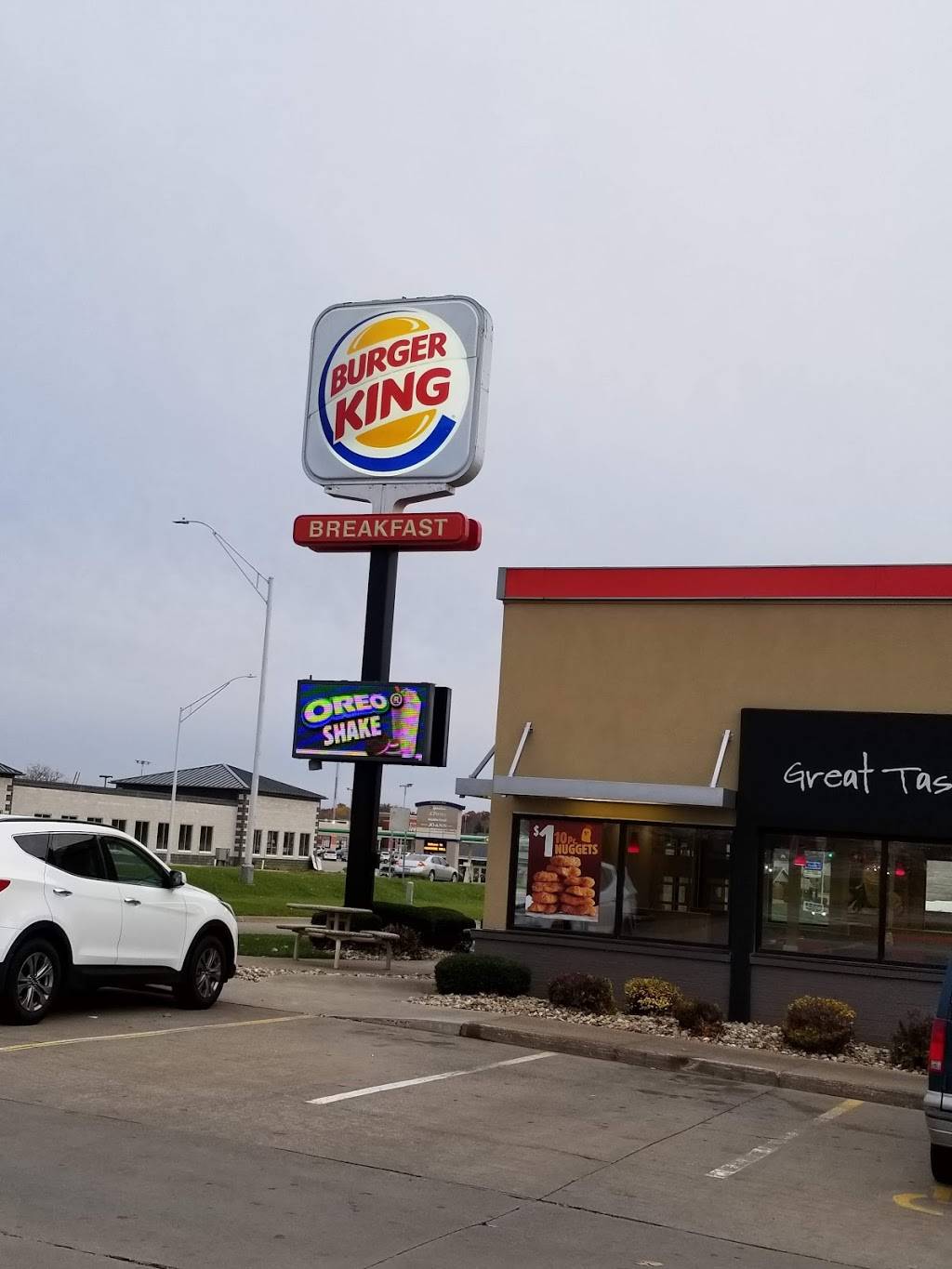 Burger King | restaurant | 2306 Park Ave, Muscatine, IA 52761, USA | 5632641226 OR +1 563-264-1226