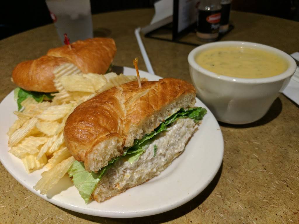 Jasons Deli | restaurant | 780 Rd to Six Flags St E, Arlington, TX 76011, USA | 8178602888 OR +1 817-860-2888