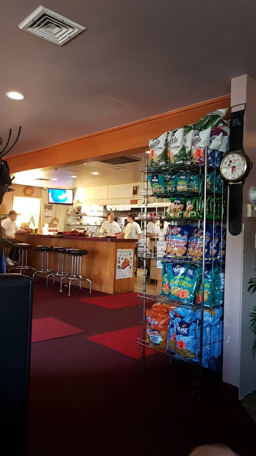 Dannys Pizza | restaurant | 535 Hazard Ave, Enfield, CT 06082, USA | 8607635511 OR +1 860-763-5511