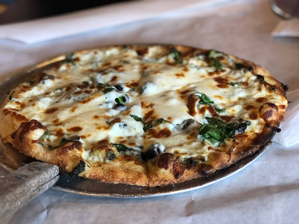 Midtown Pizza Kitchen | restaurant | 584 Pinnacle Pl, Prattville, AL 36066, USA | 3342856128 OR +1 334-285-6128