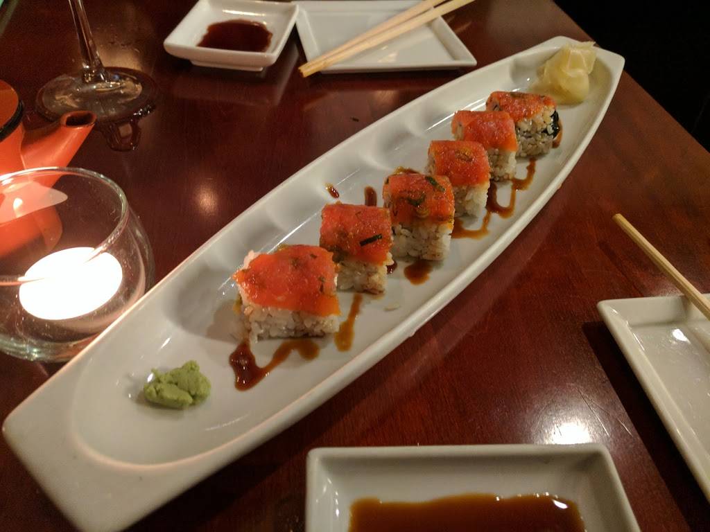 Mirai Sushi | restaurant | 2020 W Division St, Chicago, IL 60622, USA | 7738628500 OR +1 773-862-8500
