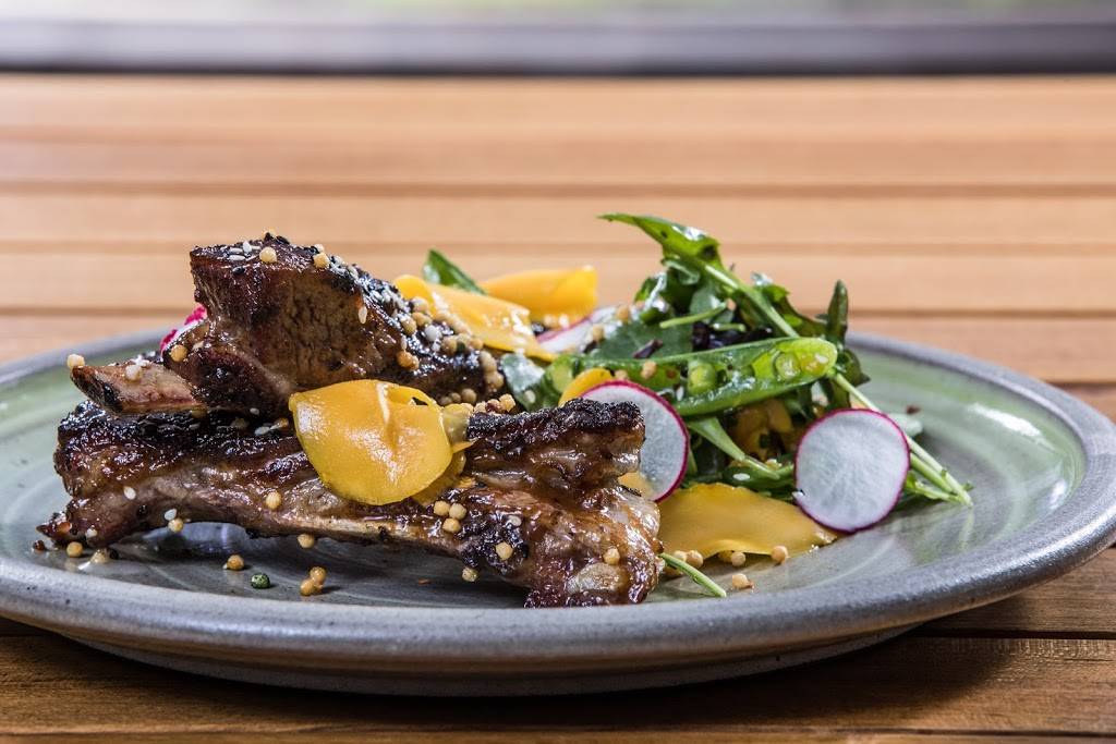 Streeterville Social | restaurant | 455 N Park Dr, Chicago, IL 60611, USA | 3128406617 OR +1 312-840-6617