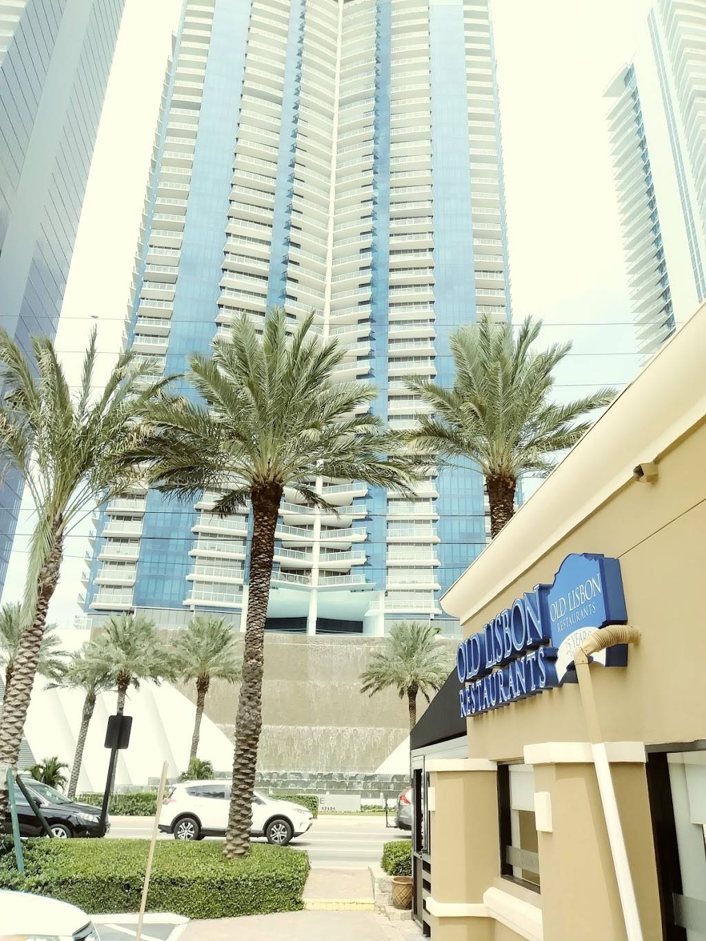 Old lisbon Restaurants - Sunny Isles | restaurant | 17100 Collins Ave, Sunny Isles Beach, FL 33160, USA | 3059740038 OR +1 305-974-0038