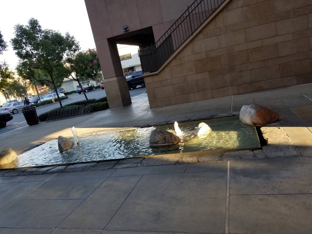 Starbucks | cafe | 101 W Mission Blvd Suite 106, Pomona, CA 91766, USA | 9094694721 OR +1 909-469-4721