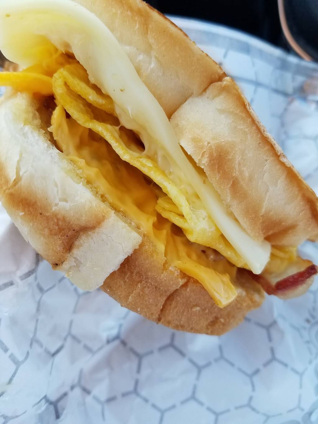 Roy Rogers | restaurant | 12907 Wisteria Dr, Germantown, MD 20874, USA | 3015401883 OR +1 301-540-1883