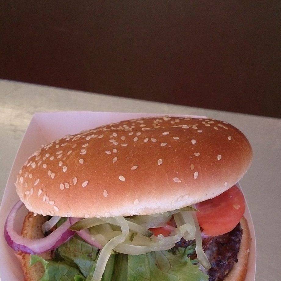 The Cabin at Trent | restaurant | 1351 Armour Rd, Peterborough, ON K9J 6Y1, Canada | 7052439105 OR +1 705-243-9105