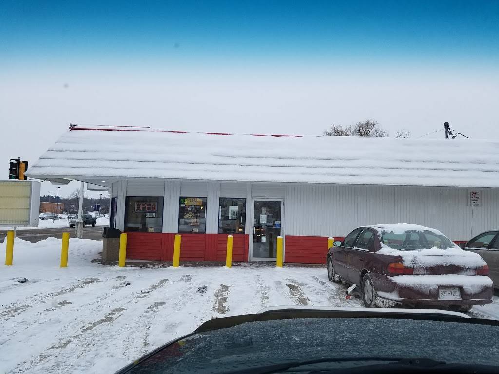 Dairy Queen | restaurant | 1221 Broadway St S, Menomonie, WI 54751, USA | 7152352320 OR +1 715-235-2320