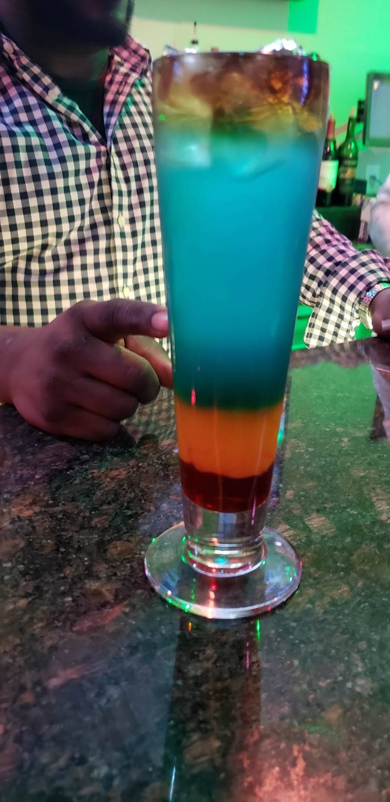 Island Pride Mirage Lounge | restaurant | 617 S Frederick Ave, Gaithersburg, MD 20879, USA | 2404775155 OR +1 240-477-5155