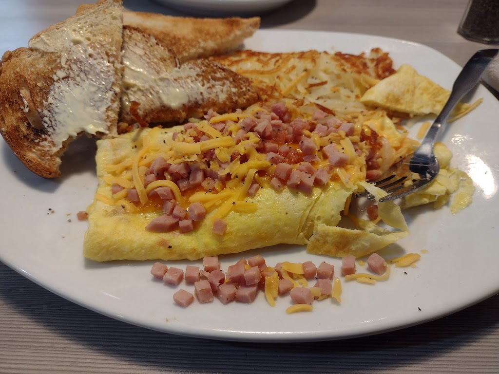 Perkins Restaurant & Bakery | restaurant | 2301 E Colorado Blvd, Spearfish, SD 57783, USA | 6056428535 OR +1 605-642-8535