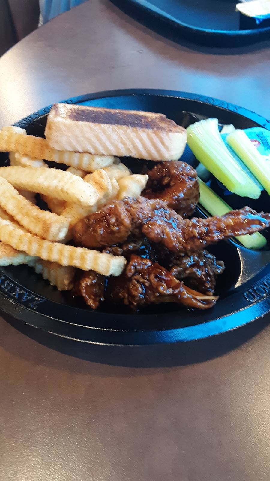 Zaxbys Chicken Fingers & Buffalo Wings | restaurant | 2119 1/2 N Locust Ave, Lawrenceburg, TN 38464, USA | 9312446670 OR +1 931-244-6670