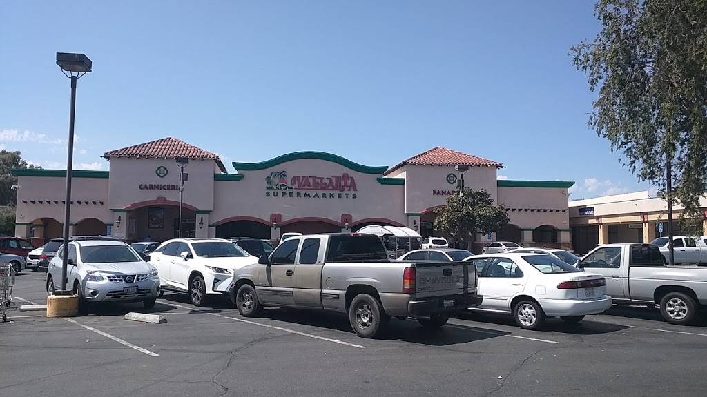 Vallarta Supermarkets | bakery | 23449 Lyons Ave, Valencia, CA 91355, USA | 6612601110 OR +1 661-260-1110