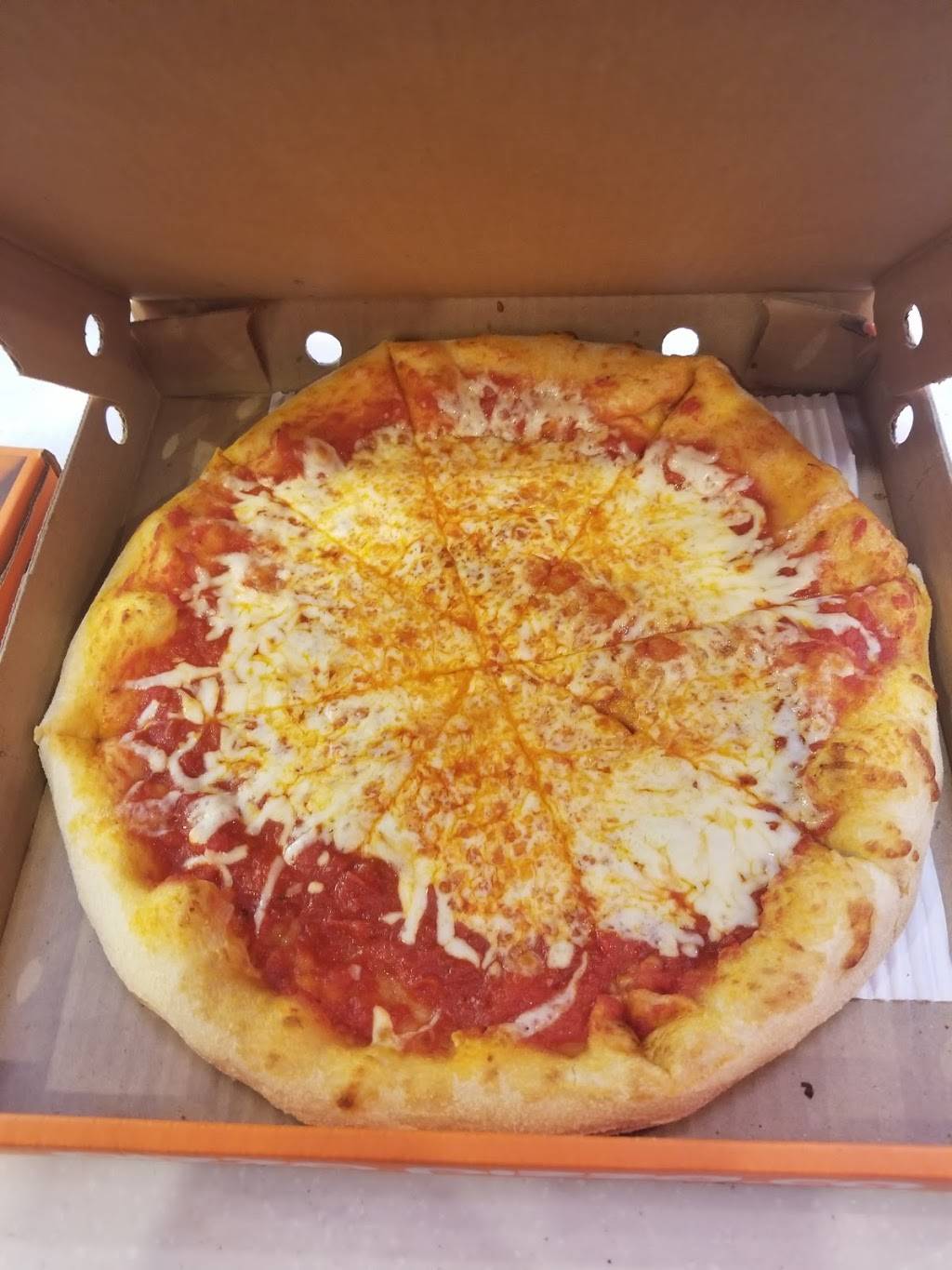 Pizza Pizza | meal delivery | 210 Chemin dAylmer, Gatineau, QC J9H 1A2, Canada | 6137371111 OR +1 613-737-1111