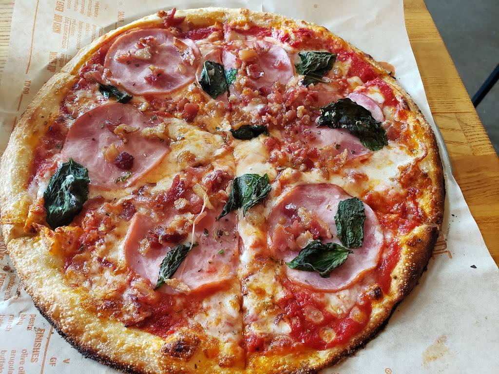 Blaze Pizza | meal takeaway | 13317 Shelbyville Rd, Louisville, KY 40223, USA | 5024969209 OR +1 502-496-9209