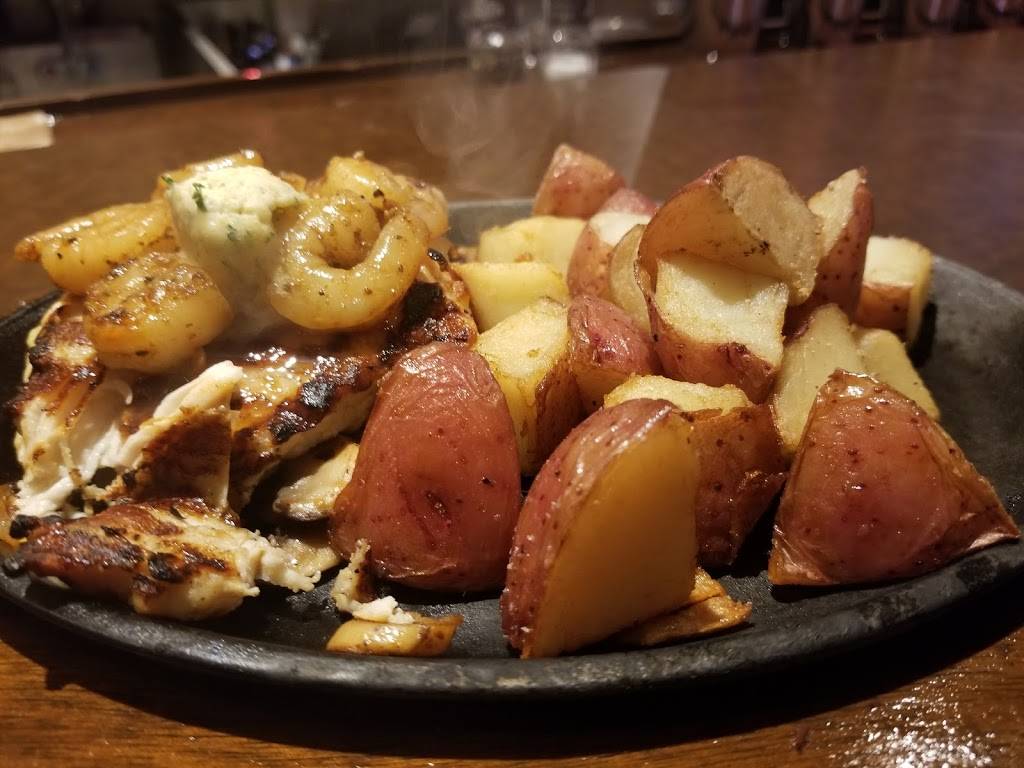 Applebees Grill + Bar | restaurant | 5870 East Broadway Park Mall, Building E, Tucson, AZ 85711, USA | 5207509780 OR +1 520-750-9780