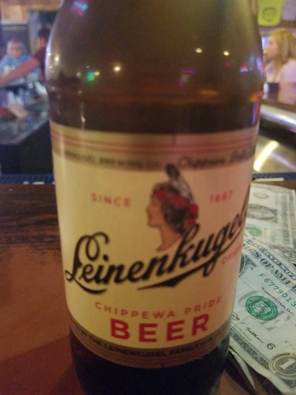 GasLite Bar and Grill | restaurant | W8945 US-10, Ellsworth, WI 54011, USA | 7152734839 OR +1 715-273-4839