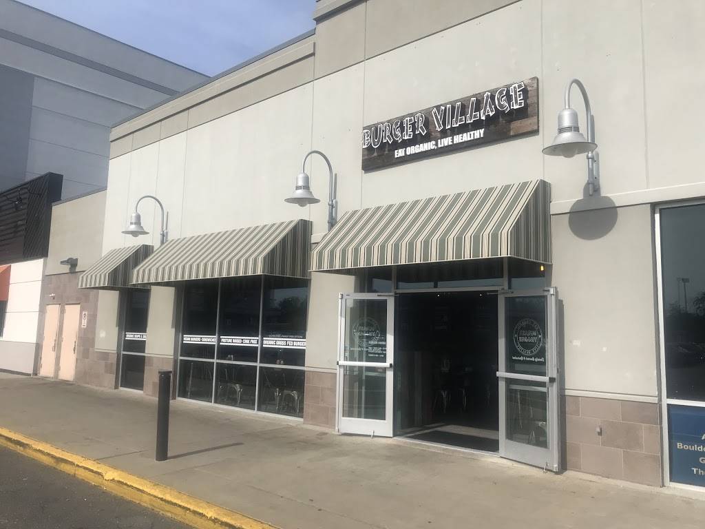 Burger Village | restaurant | 216 Broadway Mall, Hicksville, NY 11801, USA | 5165975336 OR +1 516-597-5336