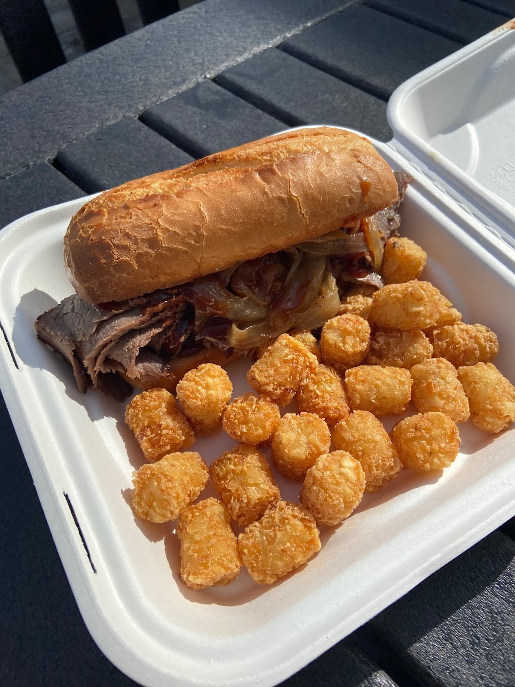 Werner Beef & Brew | restaurant | 2807 3rd St, Tillamook, OR 97141, USA | 5038427114 OR +1 503-842-7114