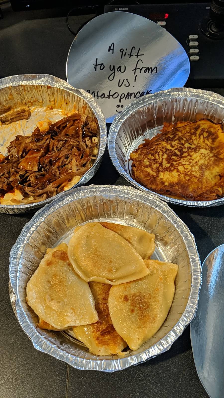 SMOKE BBQ | restaurant | 4 Alden Ave, Enfield, CT 06082, USA | 4136861874 OR +1 413-686-1874