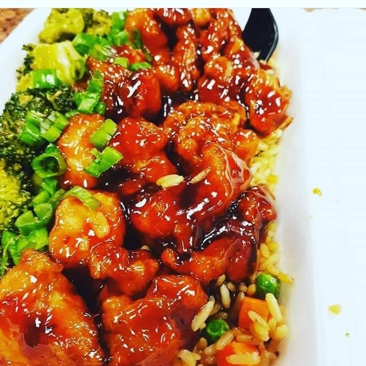 The Chicken Spot | restaurant | 204 W 10th St, Wilmington, DE 19801, USA | 3023582381 OR +1 302-358-2381