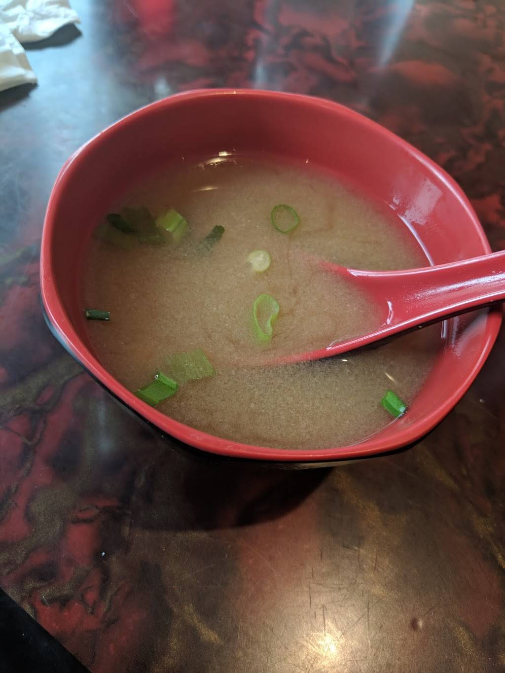 Gorilla sushi Diversey | restaurant | 1408 W Diversey Pkwy, Chicago, IL 60614, USA | 7736879027 OR +1 773-687-9027