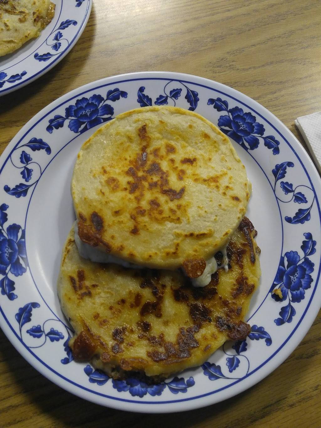 El Salvadoreño Restaurant | restaurant | 3130 Peck Rd, El Monte, CA 91731, USA | 6264448474 OR +1 626-444-8474