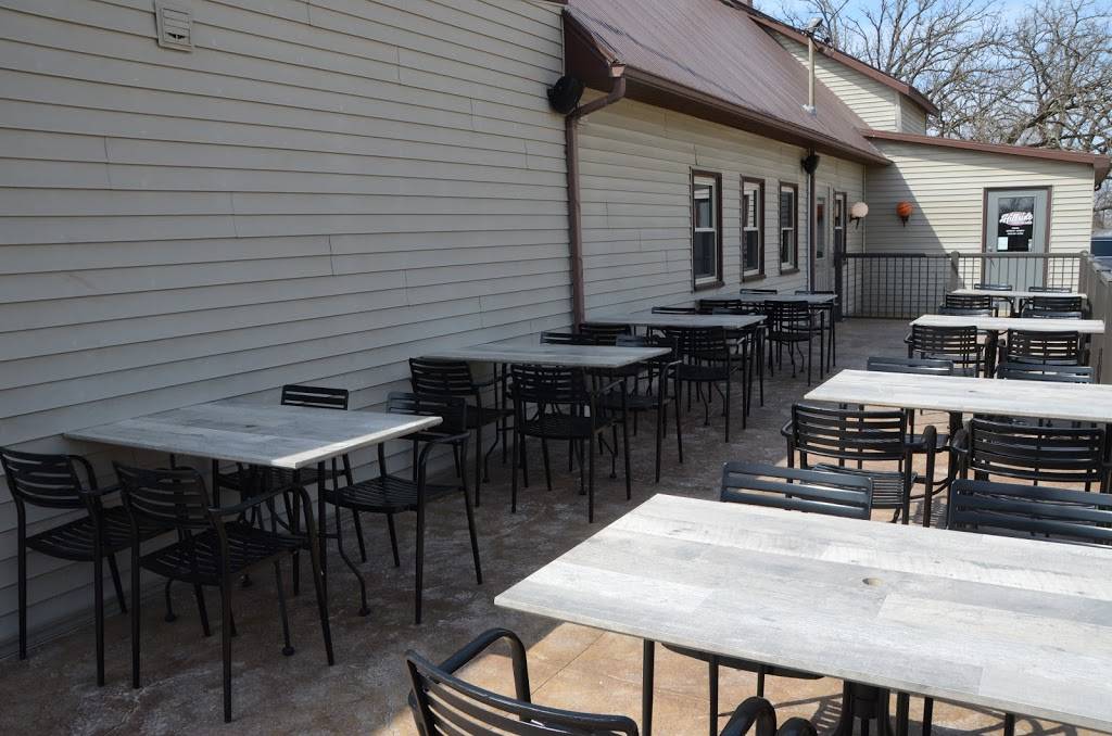 Hillside Sports Bar & Grill | restaurant | 21592 US-151 BUS, Monticello, IA 52310, USA | 3194653624 OR +1 319-465-3624