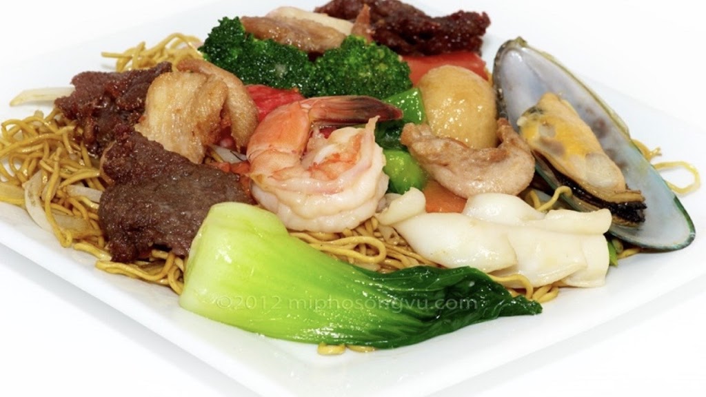 New Pho | restaurant | 3230 23rd Ave, Evans, CO 80620, USA | 9707022187 OR +1 970-702-2187