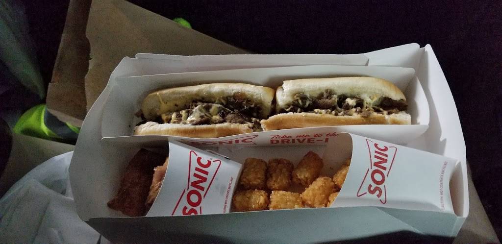 Sonic Drive-In | restaurant | 10570 Perkins Rd, Baton Rouge, LA 70810, USA | 2257614095 OR +1 225-761-4095