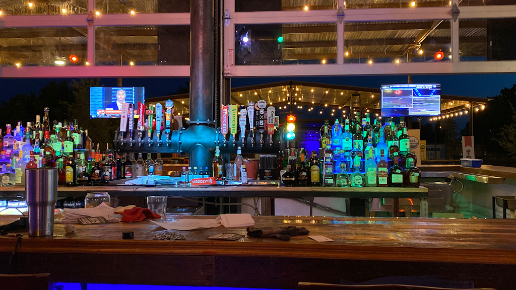 Railyard 83 Icehouse | restaurant | 106 N 9th St, Alamo, TX 78516, USA | 9567833287 OR +1 956-783-3287