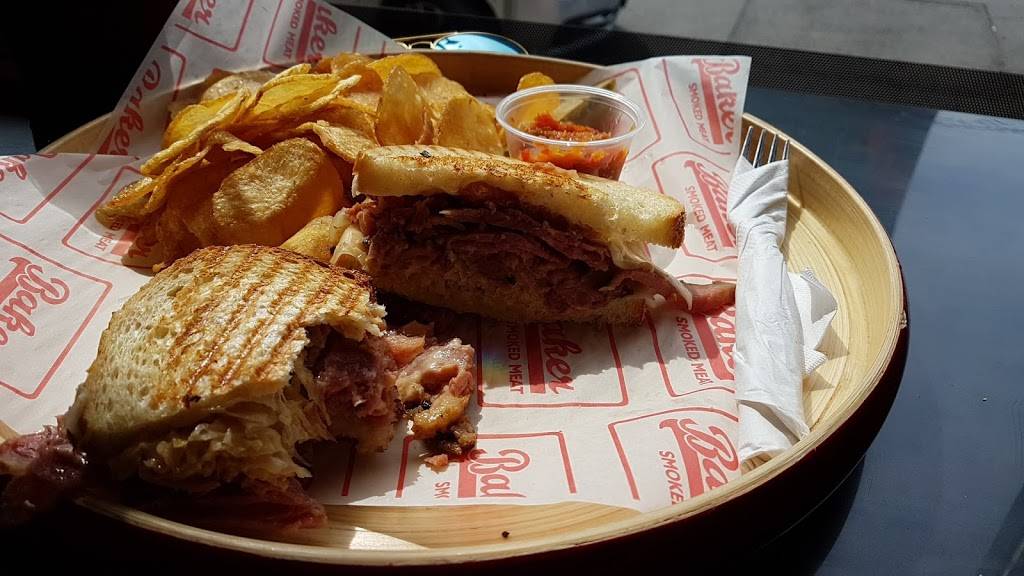 Baker Smoked Meat | restaurant | 157 Rue Richelieu, Saint-Jean-sur-Richelieu, QC J3B 6X7, Canada | 4503466226 OR +1 450-346-6226