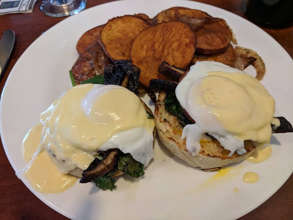 Sweet Lorraines Cafe & Bar | restaurant | 17100 N Laurel Park Dr, Livonia, MI 48152, USA | 7349537480 OR +1 734-953-7480