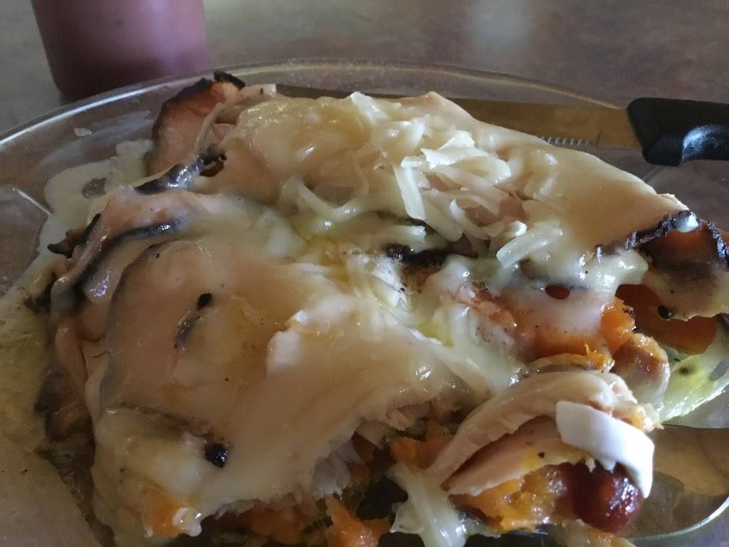 Around the Bend Bar-BQ | restaurant | 11201 N, MO-7, Climax Springs, MO 65324, USA | 5733472380 OR +1 573-347-2380