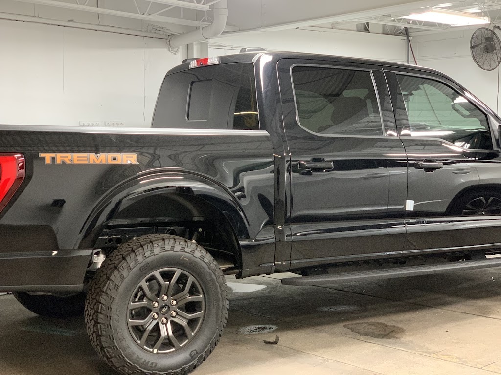 SPRAY ON BEDLINERS AND WINDOW TINT | restaurant | 4127 D, Hollister Rd, Houston, TX 77080, USA | 8323162738 OR +1 832-316-2738