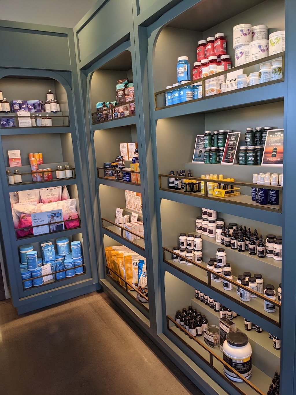 Earthbar | restaurant | 2001 Westcliff Dr Ste 104, Newport Beach, CA 92660, USA | 9495243150 OR +1 949-524-3150