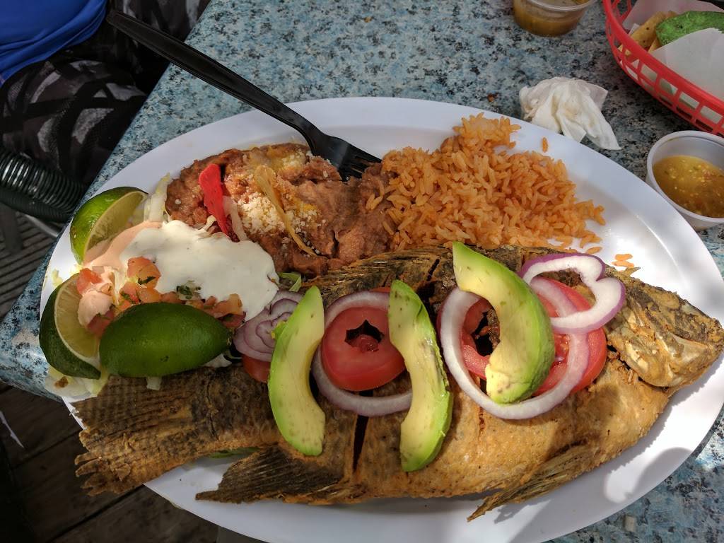 Los Panchitos Mexican & Seafood | restaurant | 3602 Midway Dr, San Diego, CA 92110, USA | 6195231981 OR +1 619-523-1981