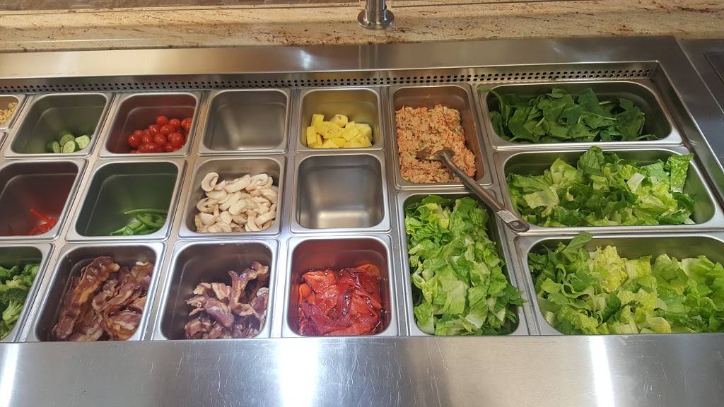 Lombardos Pizza & Pasta | restaurant | 56 Division Ave, Levittown, NY 11756, USA | 5167966661 OR +1 516-796-6661