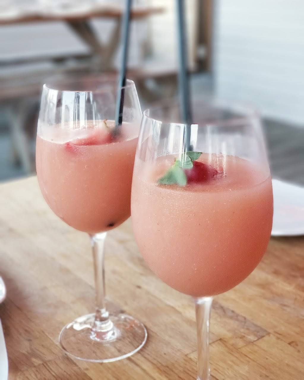 Swallow East | restaurant | 474 W Lake Dr, Montauk, NY 11954, USA | 6316688344 OR +1 631-668-8344