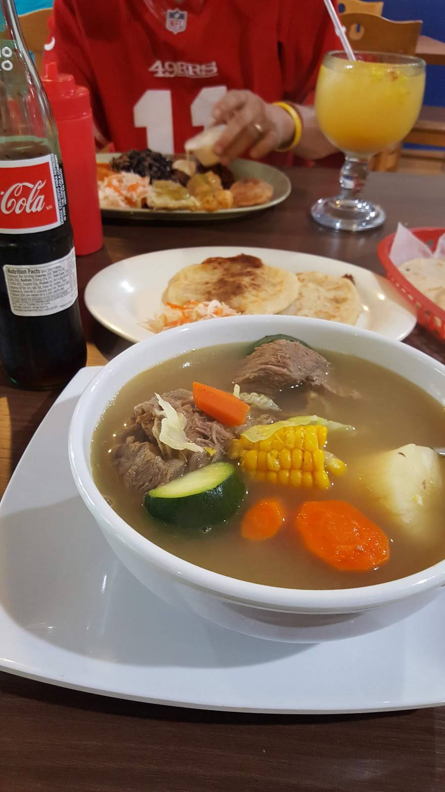 Pupusas Doña Mari | restaurant | 5889 W Indian School Rd, Glendale, AZ 85301, USA | 6239393511 OR +1 623-939-3511