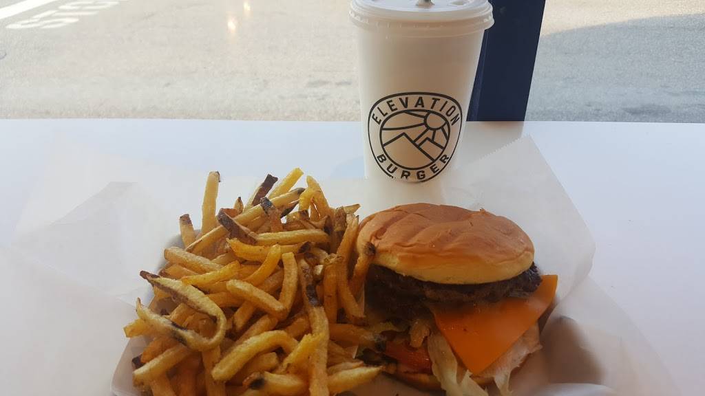 Elevation Burger | restaurant | 108 Waterfront St, Oxon Hill, MD 20745, USA | 3015679010 OR +1 301-567-9010