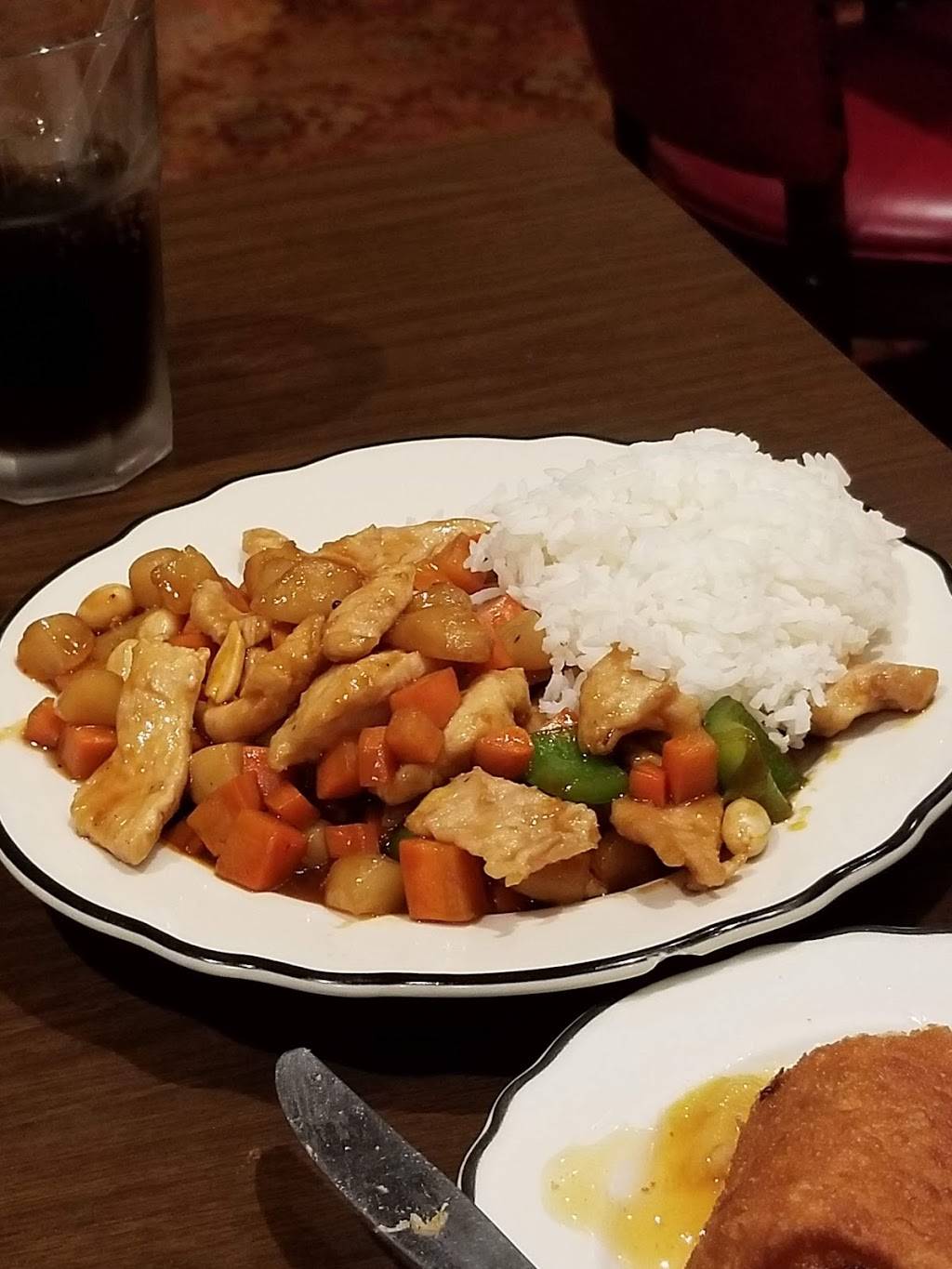 Huis Cantonese American Cuisine | restaurant | 8820 W North Ave, Wauwatosa, WI 53226, USA | 4144755150 OR +1 414-475-5150