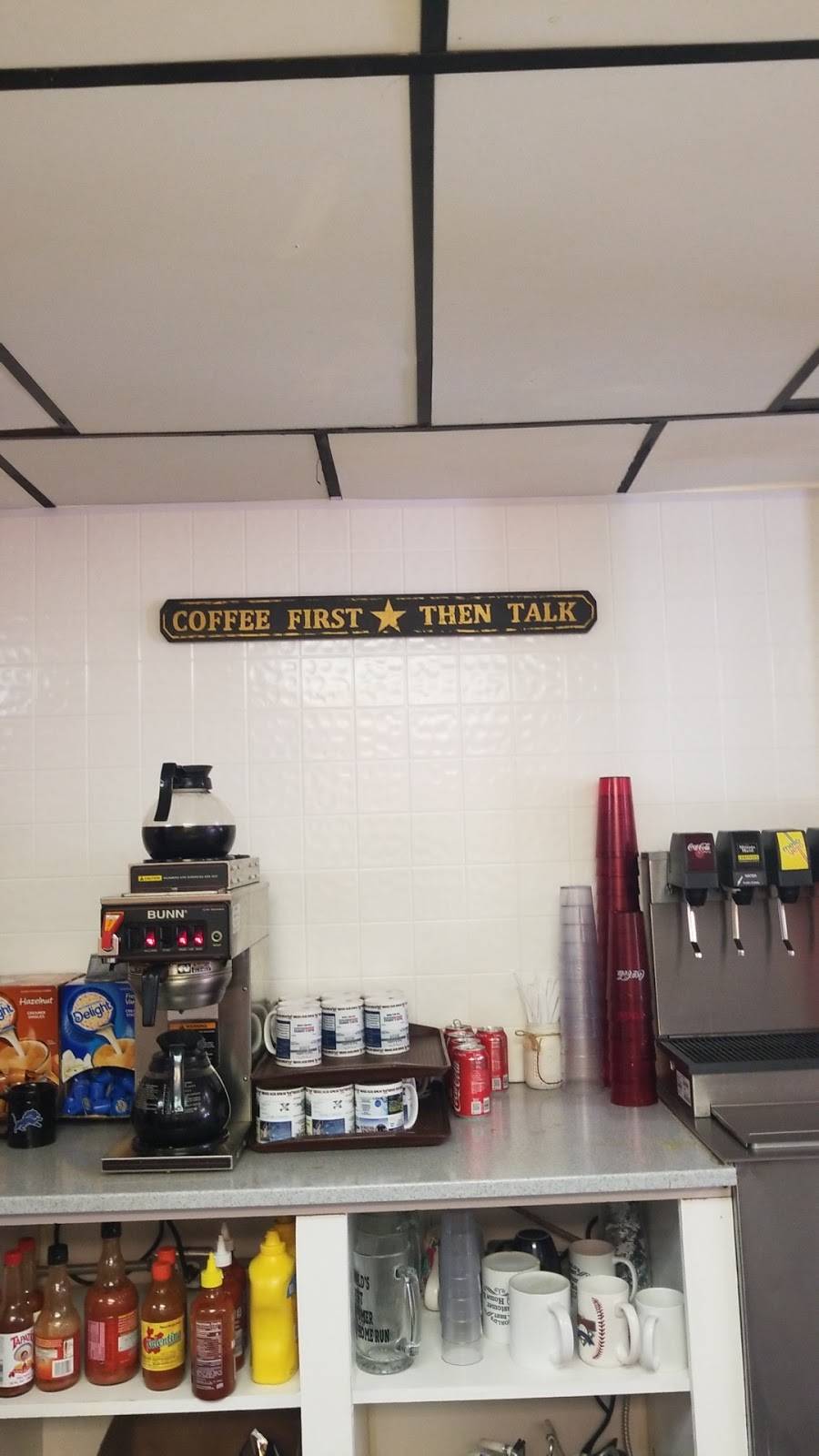 Homerun Diner | restaurant | 4708 Elizabeth Lake Rd, Waterford Twp, MI 48327, USA | 2482217095 OR +1 248-221-7095