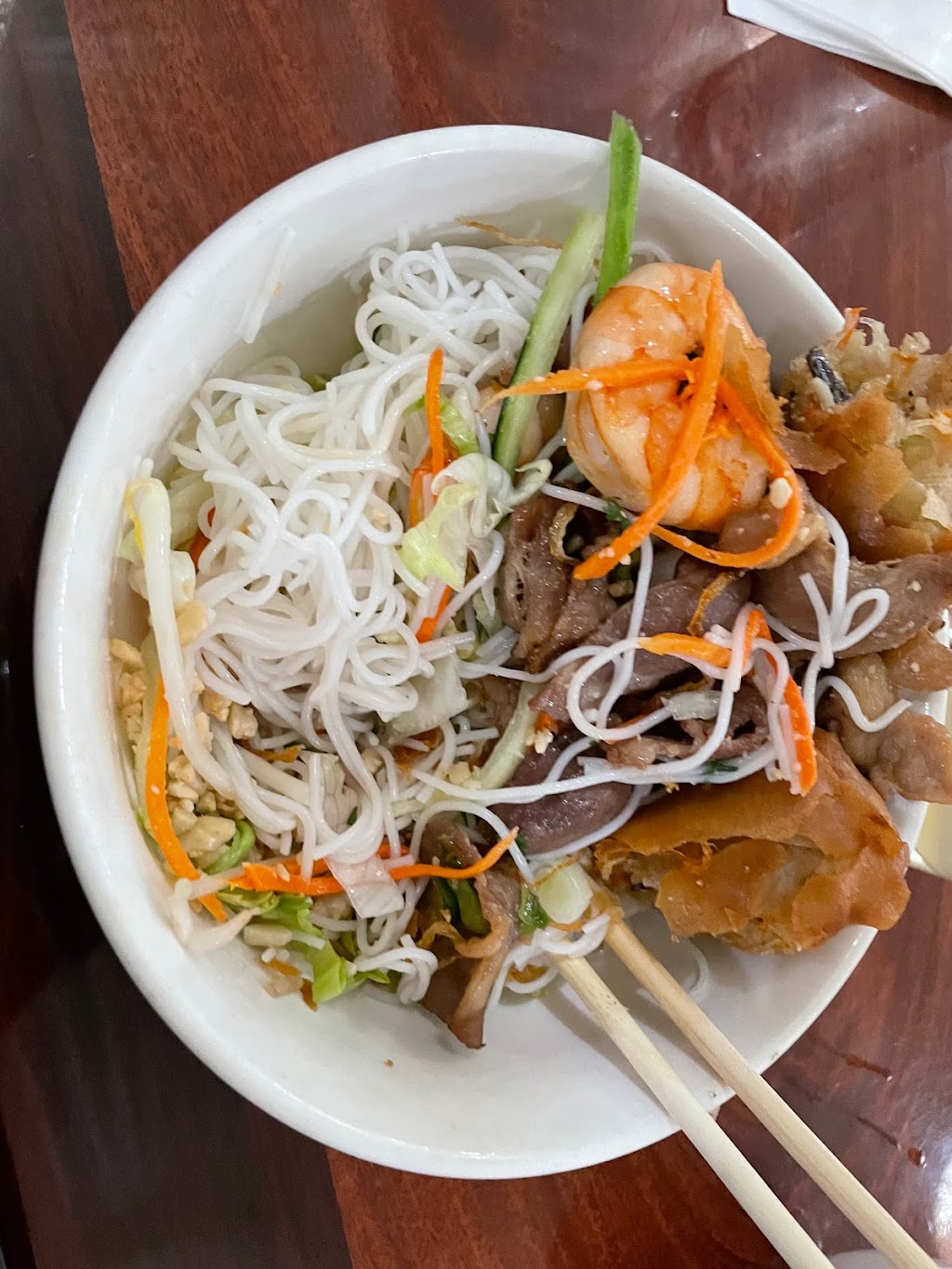 Miss Saigon Pho and Bar | restaurant | 920 N State St, Ukiah, CA 95482, USA | 7076219055 OR +1 707-621-9055