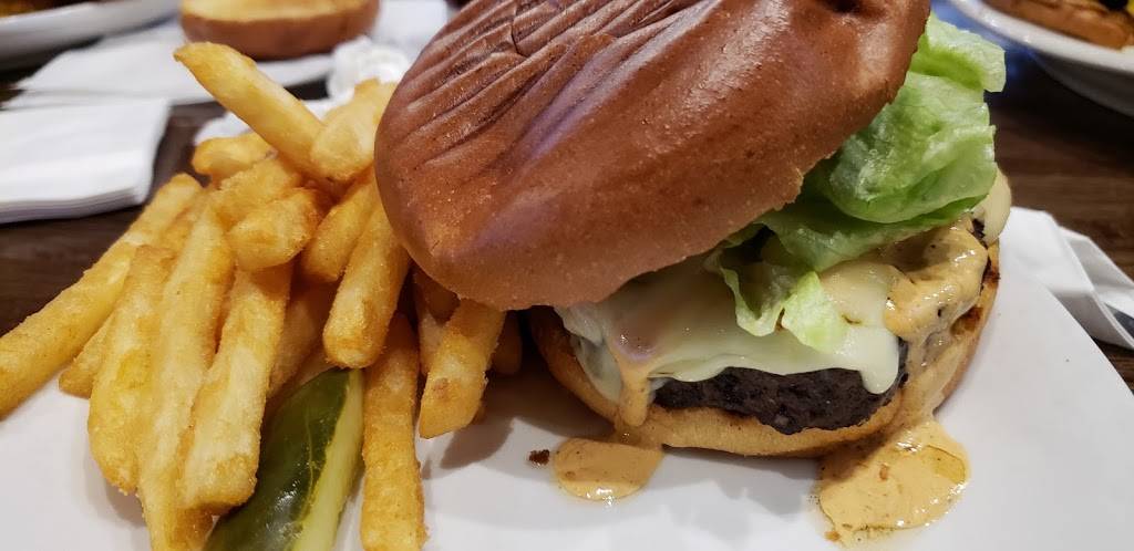 Salernos Pizzeria & Sports Bar | restaurant | 9301 W 63rd St, Hodgkins, IL 60525, USA | 7083540099 OR +1 708-354-0099