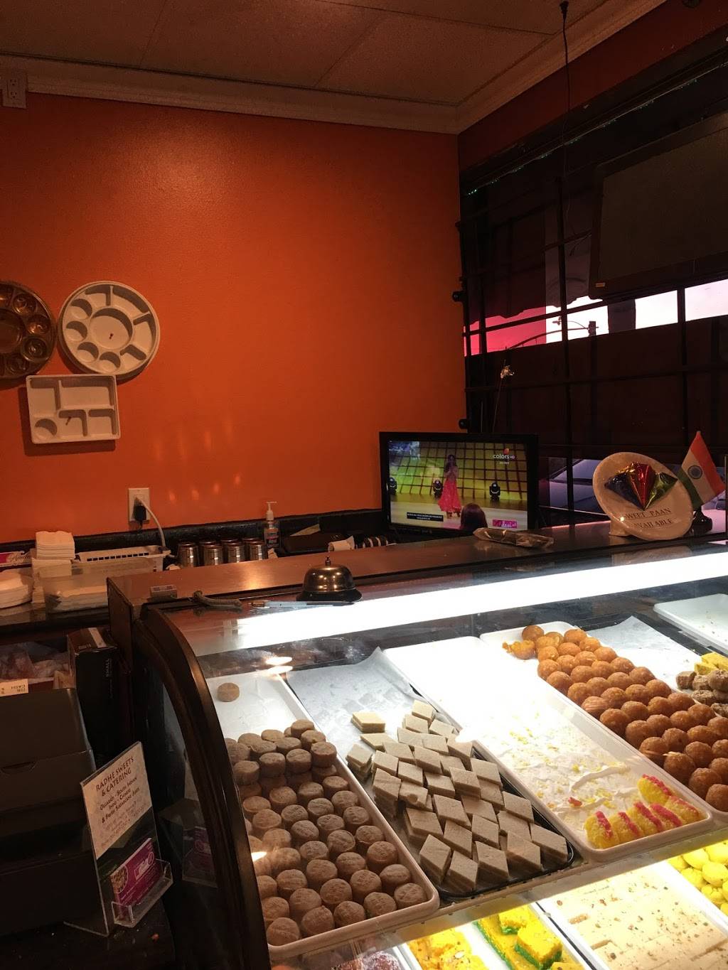 Radhe Sweets and Catering | restaurant | Ste I-J, 3070 W Lincoln Ave, Anaheim, CA 92804, USA | 7142209355 OR +1 714-220-9355