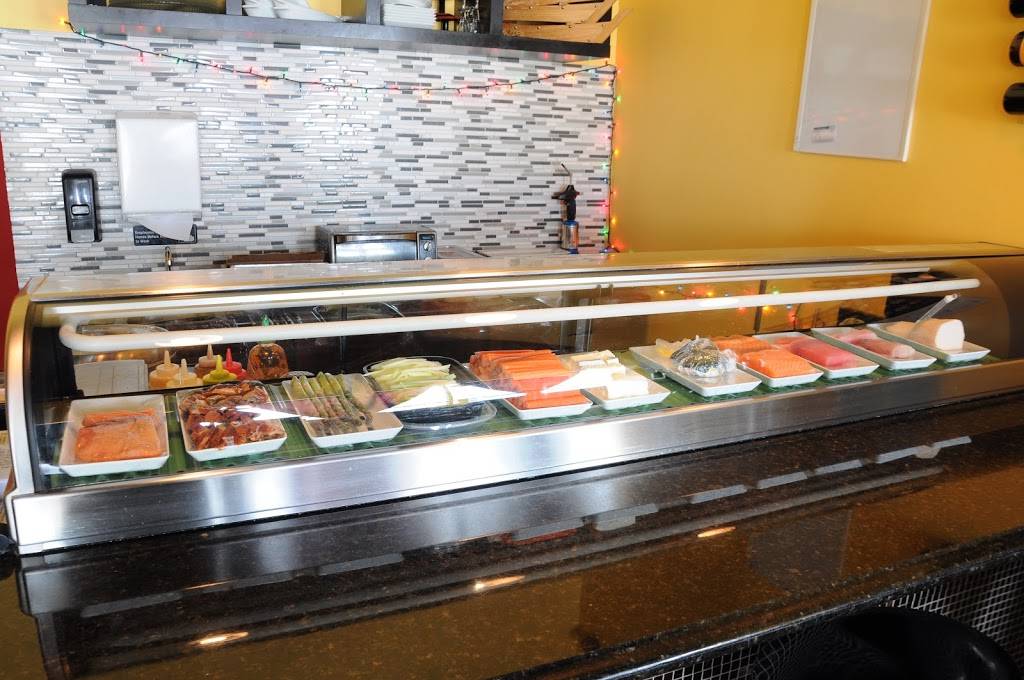 Linas Thai Bistro | restaurant | 2055 Holliday Dr, Dubuque, IA 52002, USA | 5635882345 OR +1 563-588-2345