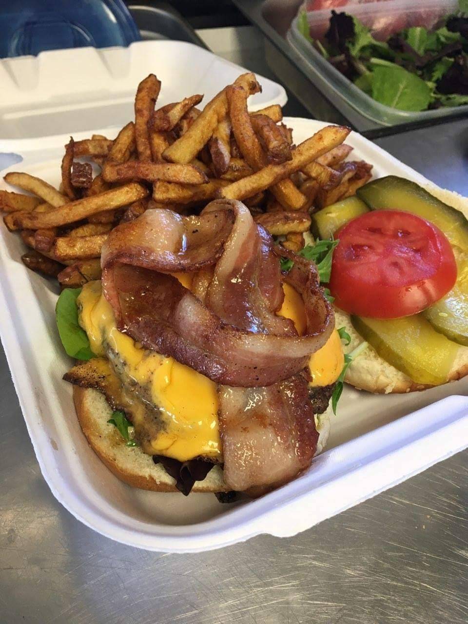 FryWay 33 | restaurant | 697 Loyalist Pkwy, Stella, ON K0H 2S0, Canada | 6135394898 OR +1 613-539-4898