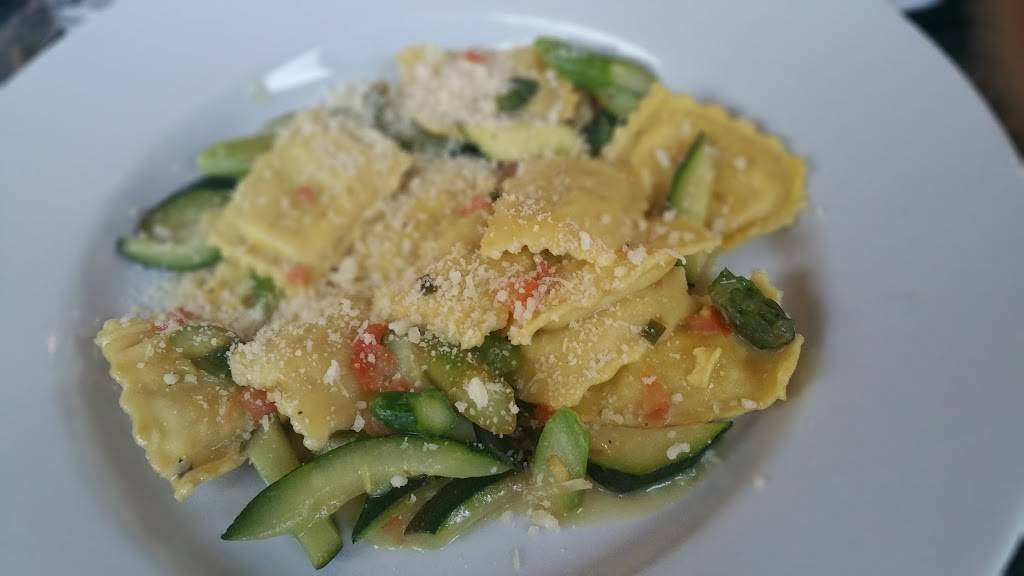 Fabiolus Cucina | cafe | 6270 Sunset Blvd, Hollywood, CA 90028, USA | 3234672882 OR +1 323-467-2882