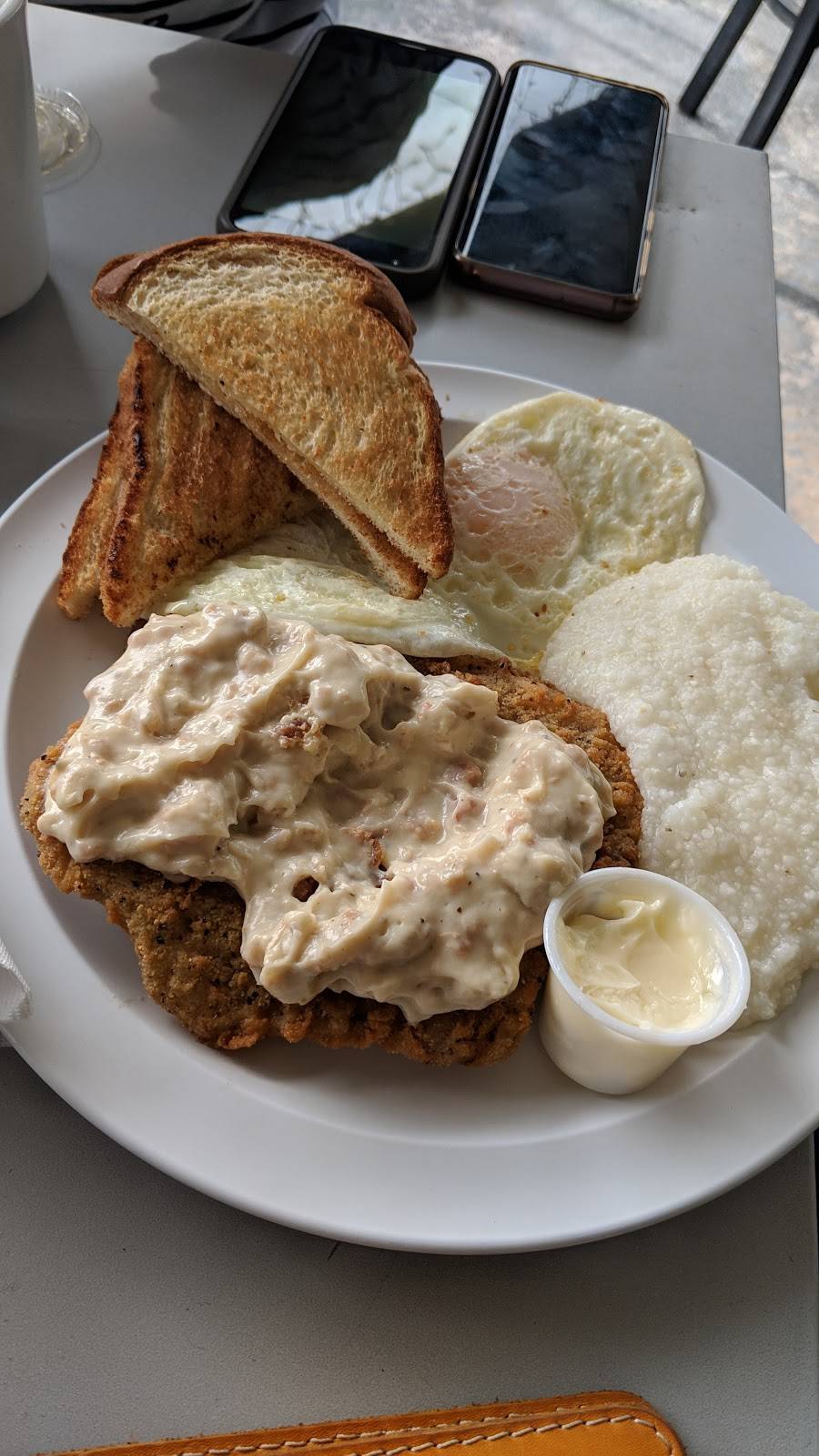 Evelyns-Key Largo | restaurant | 103360 Overseas Hwy, Key Largo, FL 33037, USA | 3054511691 OR +1 305-451-1691