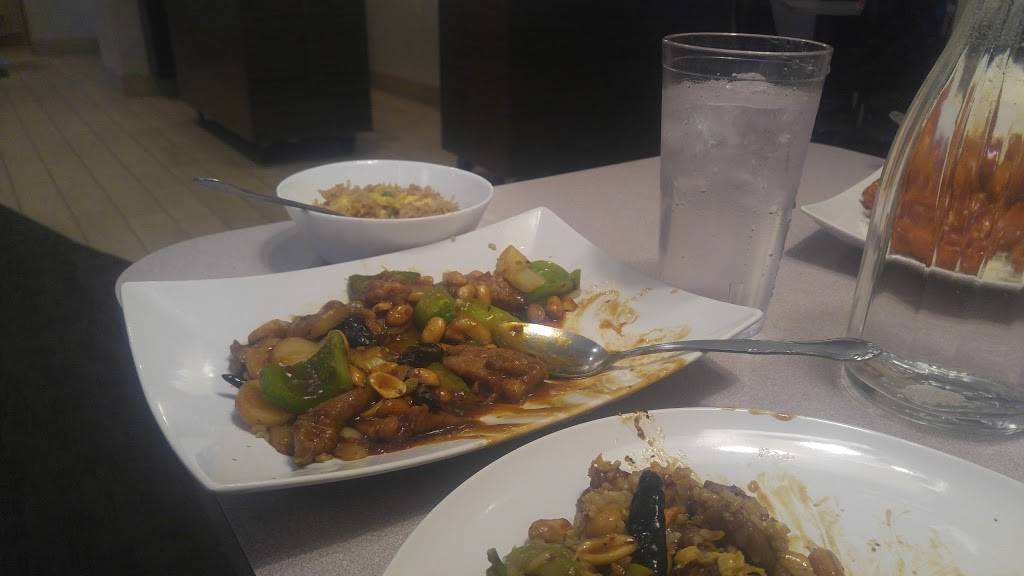 Mandarin Yang | restaurant | 3412 County Rd 101, Wayzata, MN 55391, USA | 9524731824 OR +1 952-473-1824